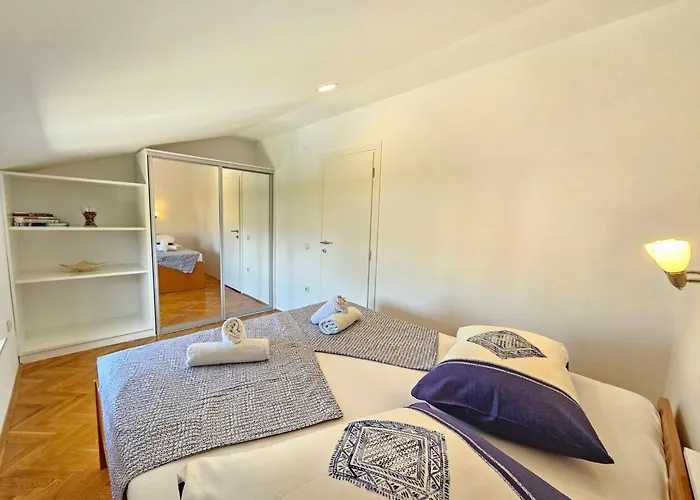 公寓 Mit Balkon- Ac- Privatparkplatz By Interhome *