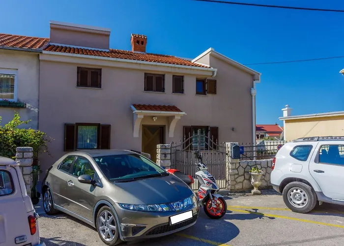 公寓 Mit Balkon- Ac- Privatparkplatz By Interhome